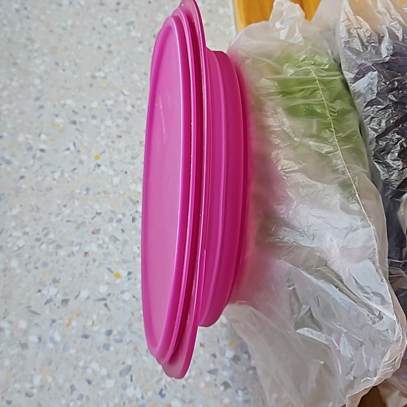 NWT Tupperware - Picture 6 of 14